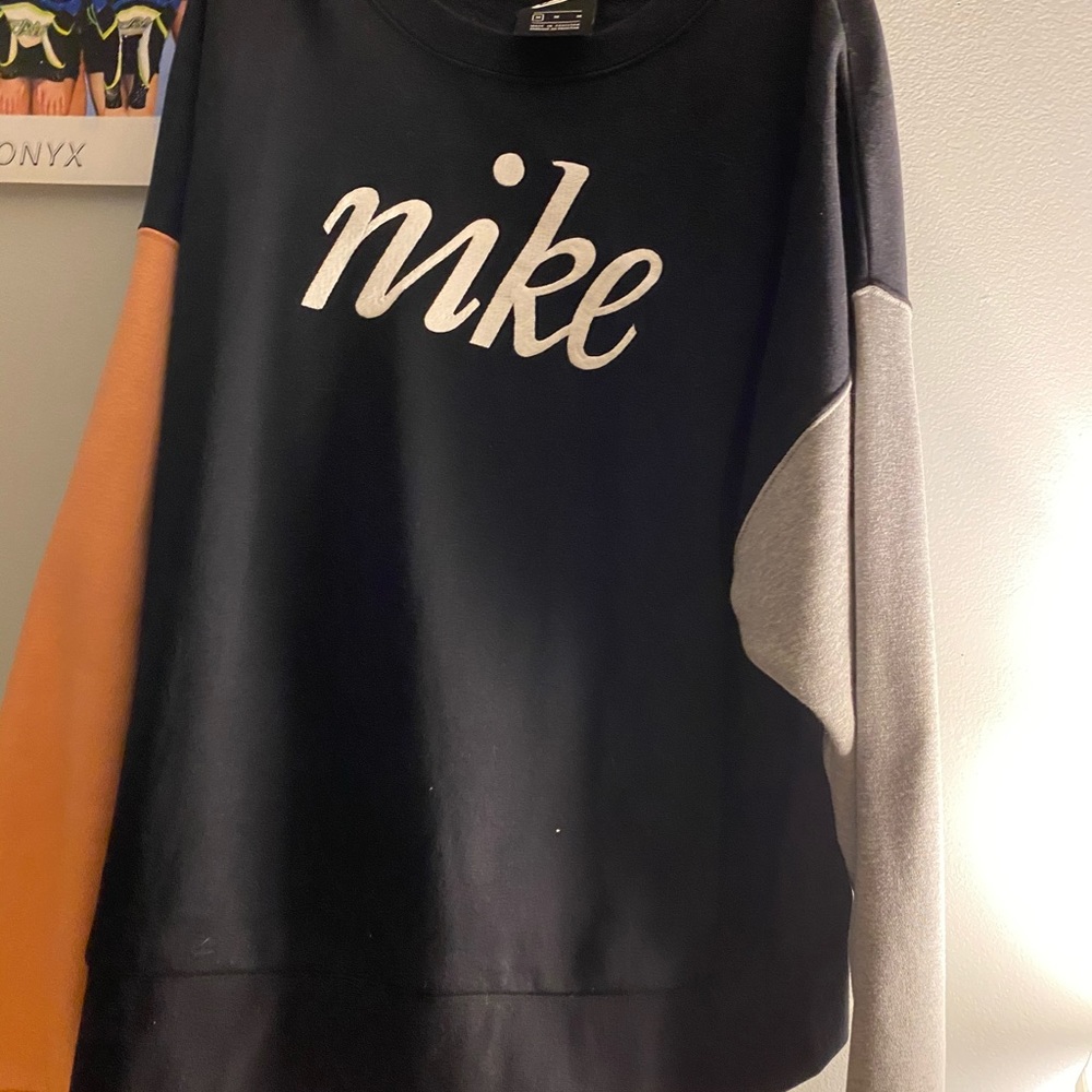 Nike sweatshirt long sleeve